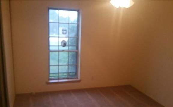 5th image of 1001 Grant Dr