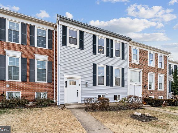 2nd image of 5425 Helm Ct