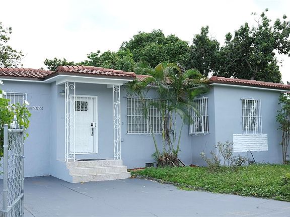 5th image of 10621 NW 5th Ave