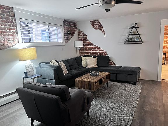 2nd image of 1214 N Pearl St APT 5