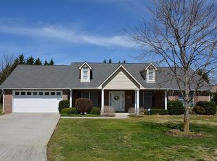 111 Magnolia Way SW, Calhoun, GA 30701