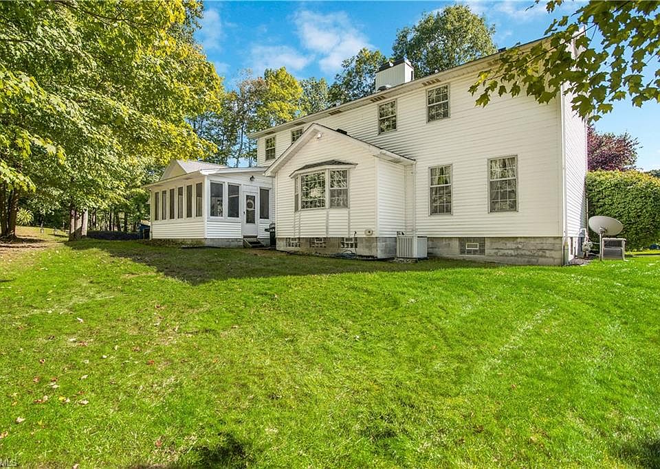 2nd image of 6727 Tanglewood Dr