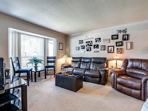 4th image of 3124 Teakwood Dr