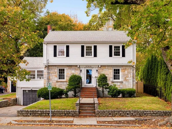 143 South St, Brookline, MA 02467