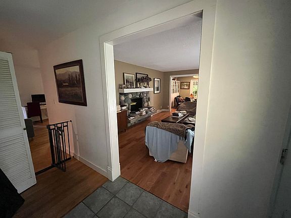 5th image of 13715 28th Ave