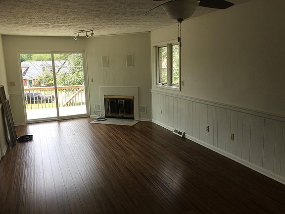 3rd image of 1000 Honeycreek Dr