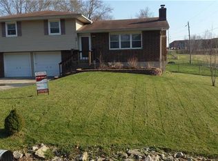 298 E Mary St, Lansing, KS 66043