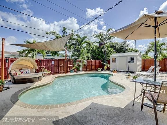 5th image of 3170 SW 22nd Ct