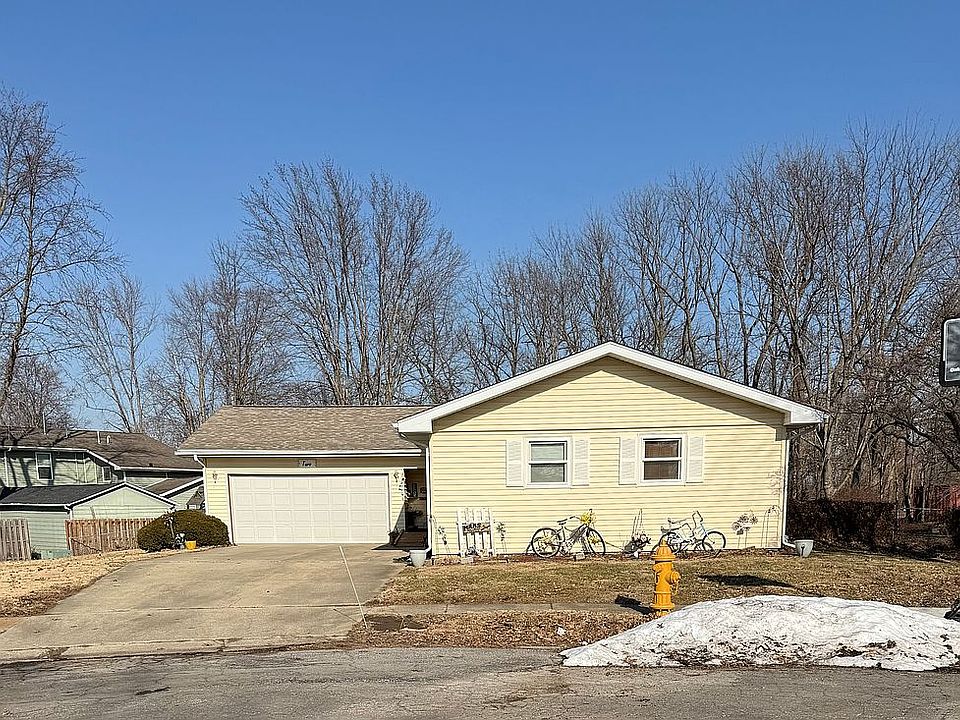 1st image of 2 Highview Dr