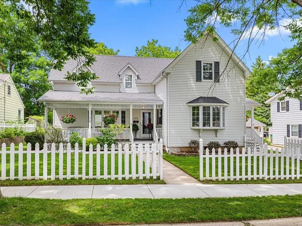 N37W6046 Wurthmann STREET, Cedarburg, WI 53012