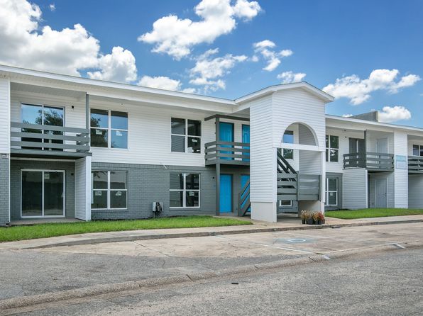 4600 Twin Oaks Dr #218