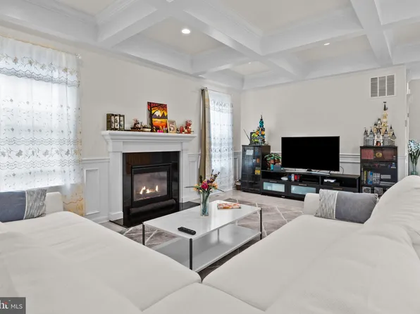 4221 Willow Ave, Feasterville Trevose, PA 19053