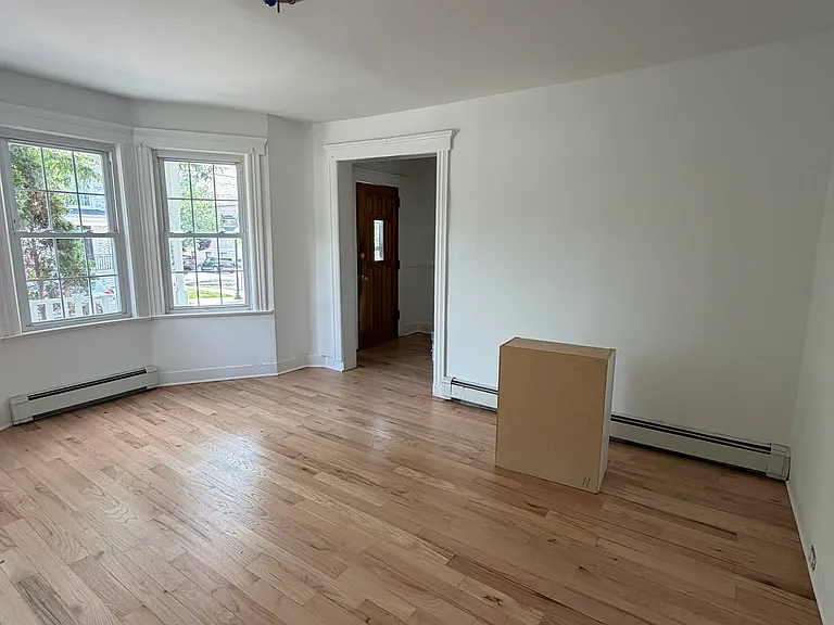 106 Washington Ave — Photo 6