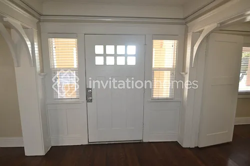 1613 W 49th St Photo 1