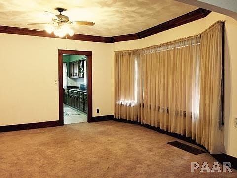 2nd image of 305 E 5th St