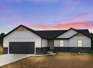 4951 N Cranbrook Rd, North Webster, IN 46555