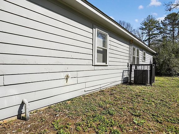 4th image of 1507 Mary Jane Ave