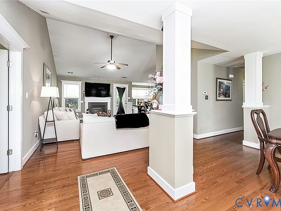 5th image of 2205 Sara Ann Ct