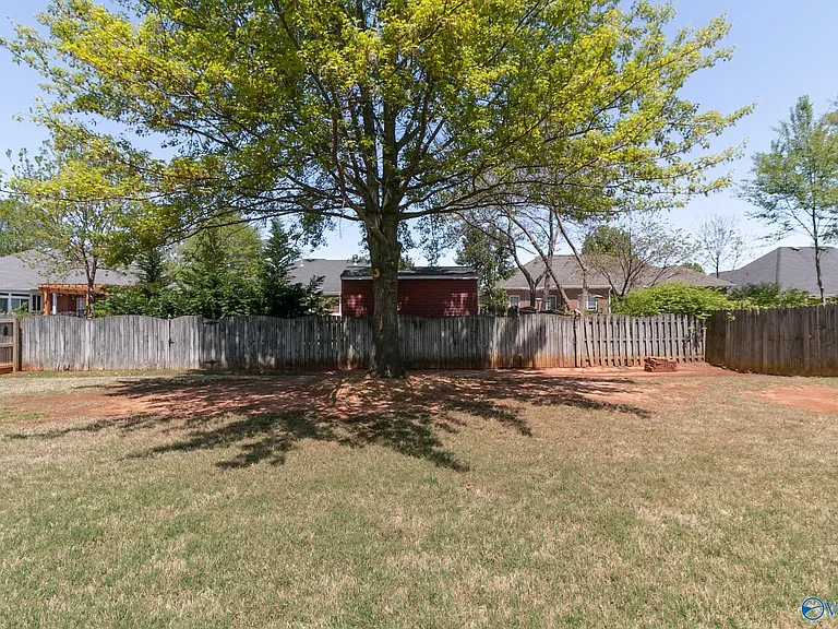 114 Clover Ridge Dr — Photo 46