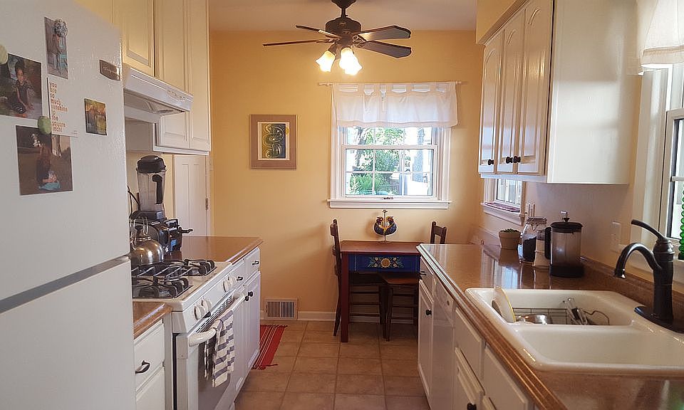 Main Floor Kitchen