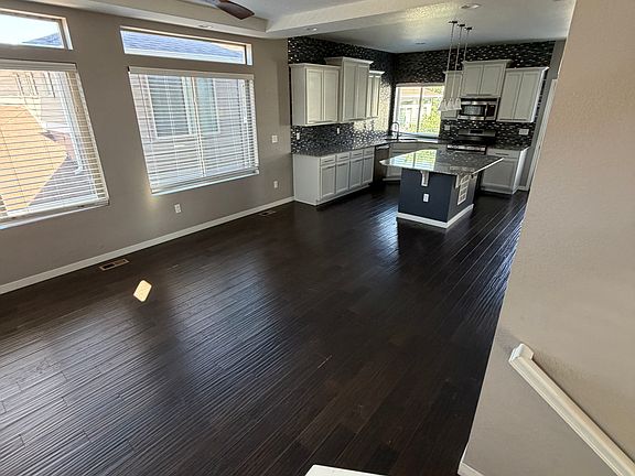 5th image of 4456 Elegant St