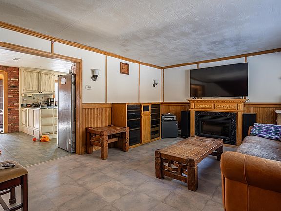 5th image of 35A Hood Road