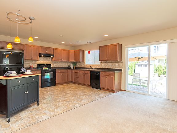5th image of 8627 79th St NE