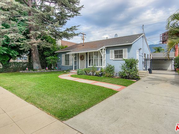 4th image of 3781 E Green St