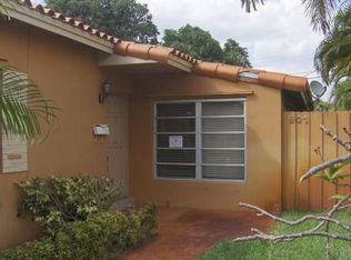 901 NE 5th St, Hallandale, FL 33009