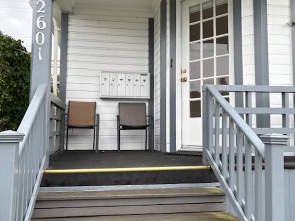 2601 Grand Ave #1, Everett, WA 98201