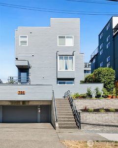 756 N 72nd Street #102, Seattle, WA, 98103