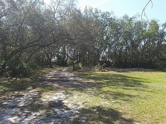 2nd image of 206 County Road 207a E