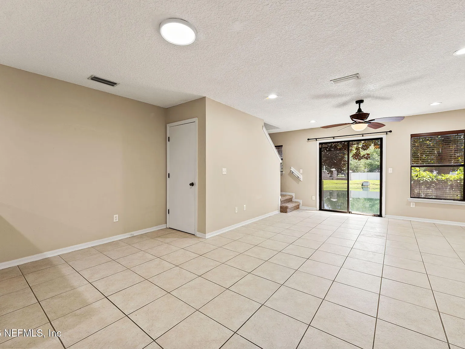 2 bed, 2.5 bath, 1176 sqft, $1,450 — Photo 4