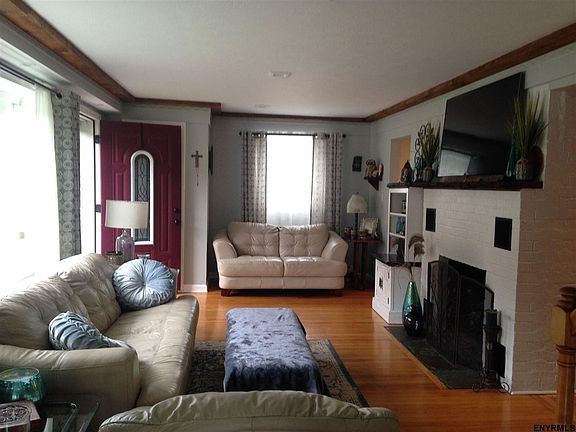 5th image of 43 Olive St