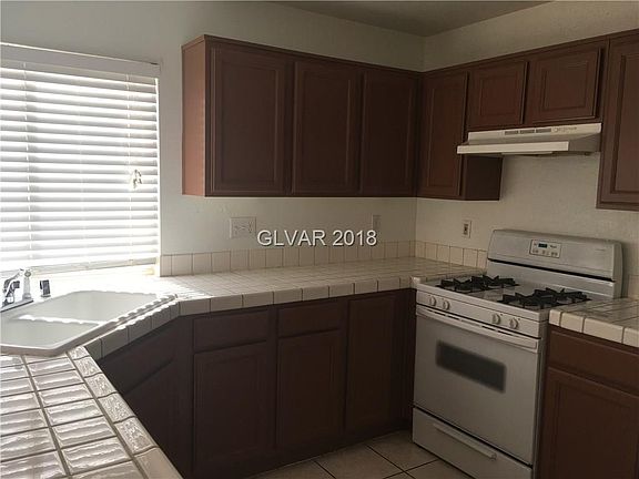 3rd image of 3383 Edenville Dr
