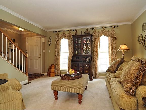 2nd image of 1807 Gibson Dr