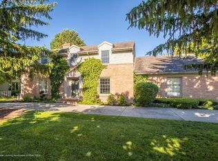 1623 Foxcroft Rd, East Lansing, MI 48823