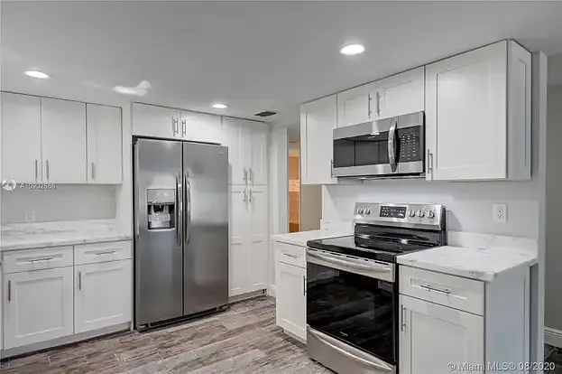 2505 Bay Dr — Photo 47