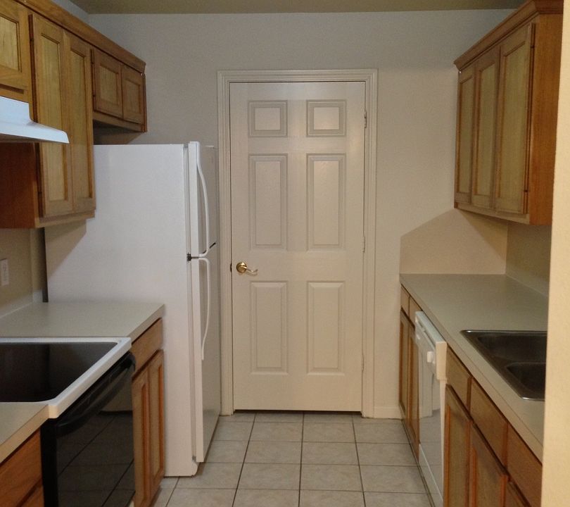 2nd image of 212 Cathy Dr