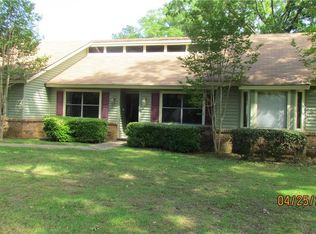 152 Saint Andrews Dr, Valley Grande, AL 36703