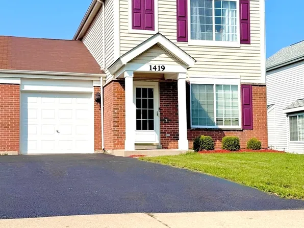 1419 Kettleson Dr, Minooka, IL 60447