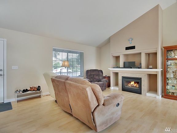 4th image of 5604 255th Street Ct E