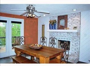 812 Canterbury Dr, Coraopolis, PA