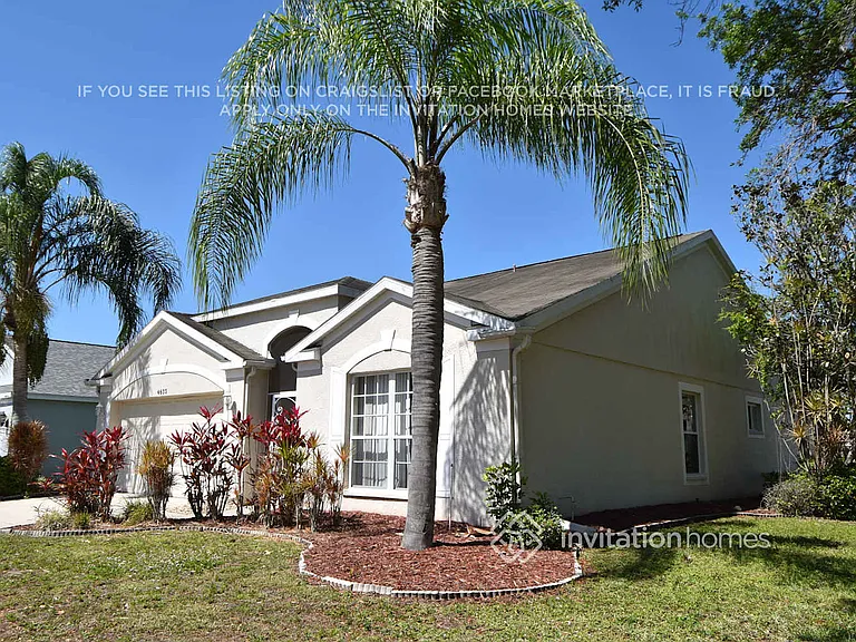 4635 Sanibel Way — Photo 2