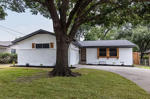 1308 Magnolia Dr Photo 1
