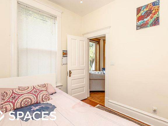 5th image of 1037 W Wellington Ave #_2a