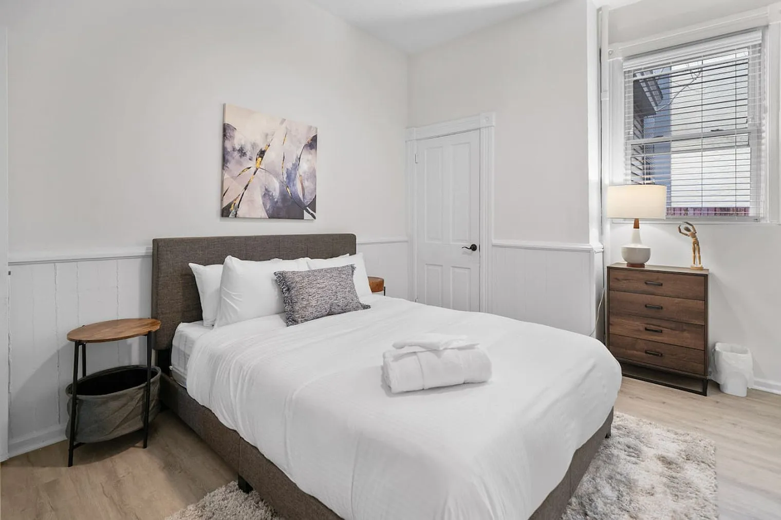 1 bed, 1.0 bath, 1194 sqft, $2,167 — Photo 4