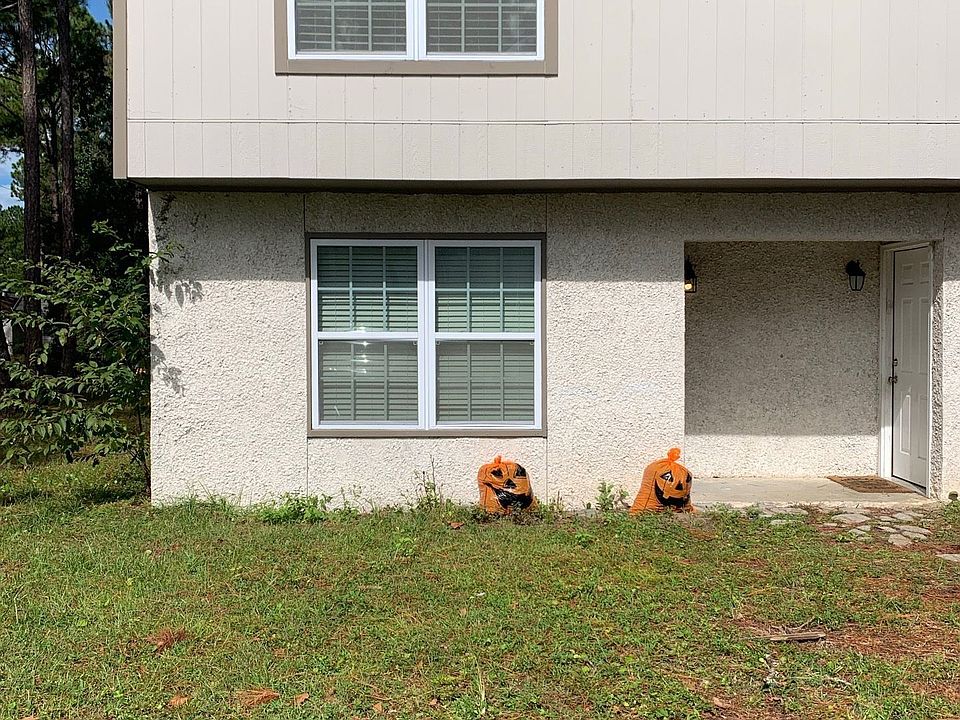 1st image of 695A Douglas Dr