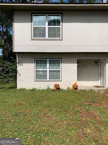 695A Douglas Dr Photo 1