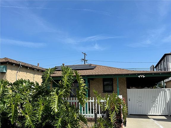 3rd image of 10028 S Manhattan Pl